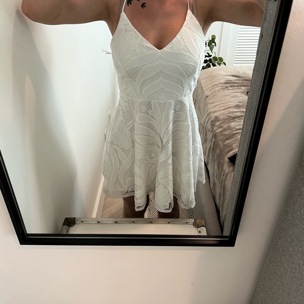 Lady Black Tie White Dress